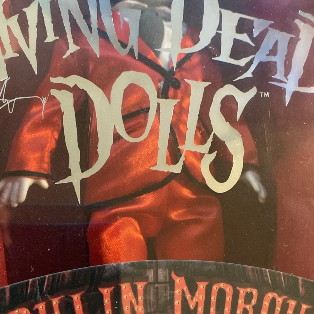 Living Dead Dolls Moulin Morgue Carrote Morts